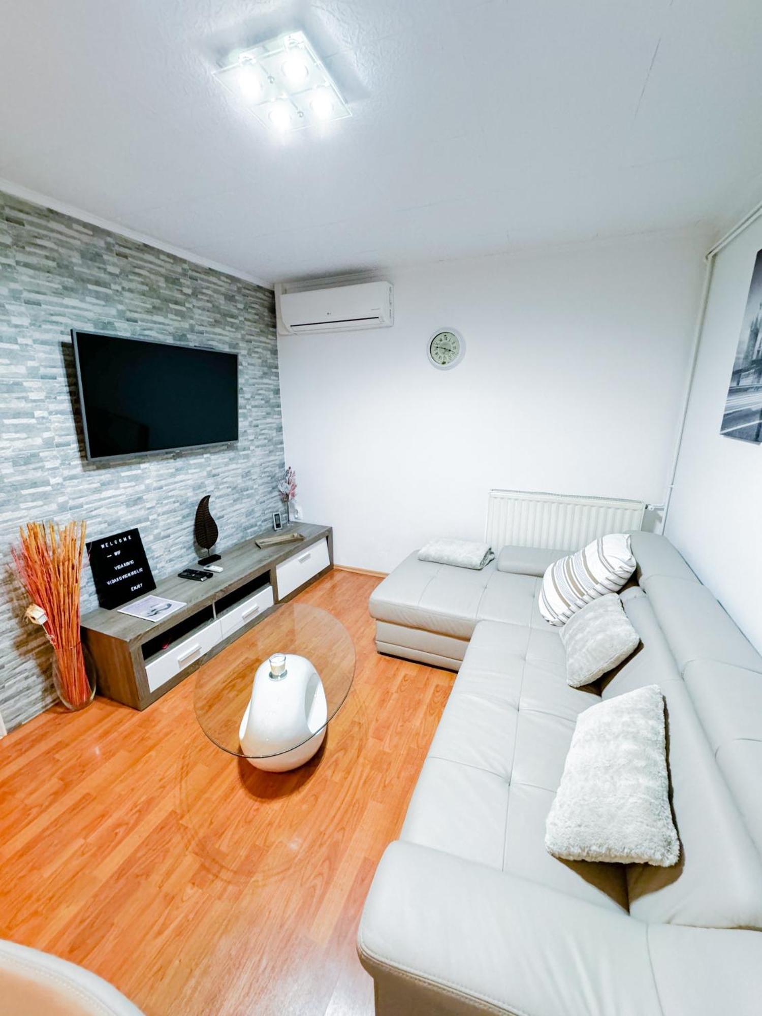Apartments Sentvid Ljubljana Bagian luar foto
